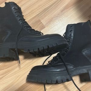 Aldo Reflow Black Combat Boots Size 6